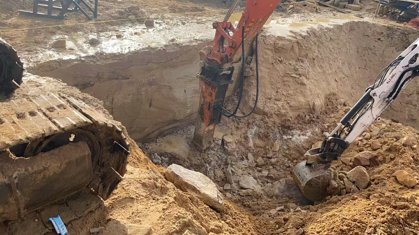 Excavator and construction details